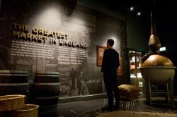 BEEFEATER LAUNCHES EXCLUSIVE LONDON GARDEN GIN AS VISITOR CENTRE OPENING DATE REVEALED